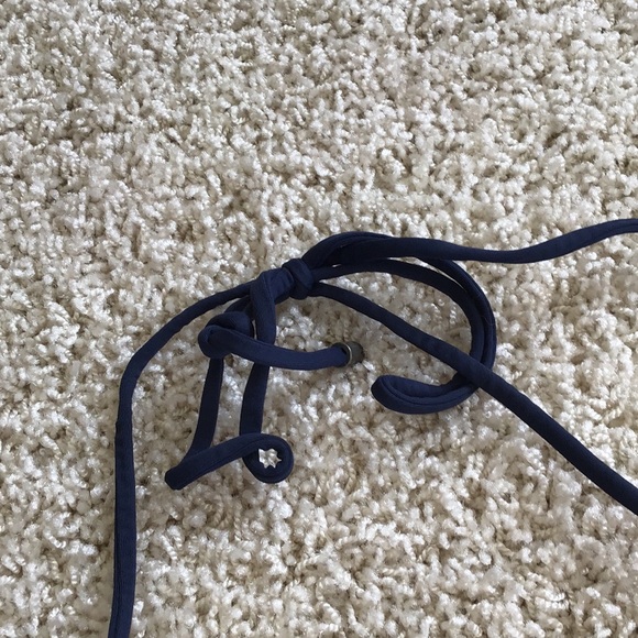 Abercrombie strawberry and flower bikini top - Picture 5 of 6